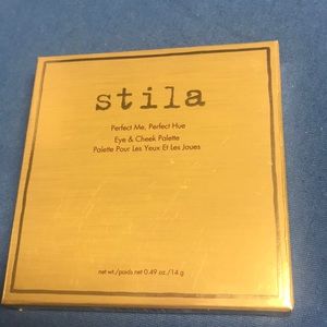Stila perfect me perfect hue palette SOLD